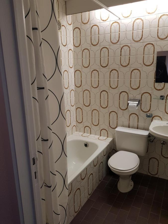 Modern appartement met frontaal zeezicht en privé parking Knokke-Heist Buitenkant foto